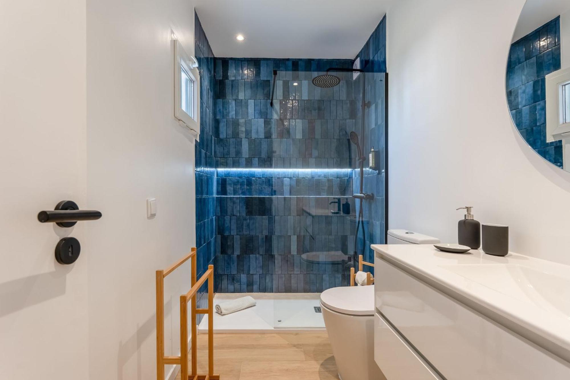 Modern 1bdr With Sea View In By Lovelystay Appartement